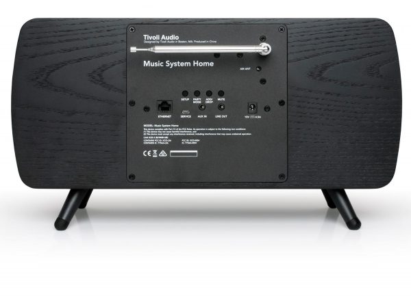 Tivoli Audio music system plus i sort bagfra med knapper