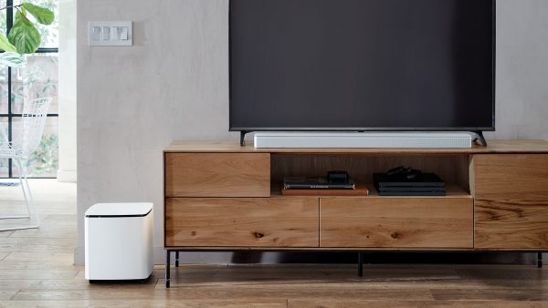 Bose soundbar 700 i hvid lifestyle